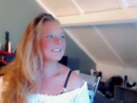 Hi im a sweet Dutch girl with a naughty side
I love good conversations teasing a little.... and maybe a bit more if we click.
Courious what kind of mood i