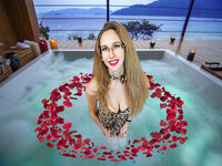 dirty cam picture AlisMarton