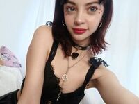 naked camgirl picture CassyVixen