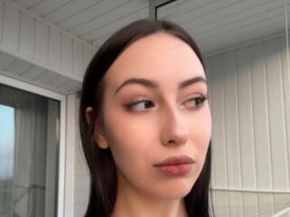 camgirl playing with sextoy EllyMcdaniel