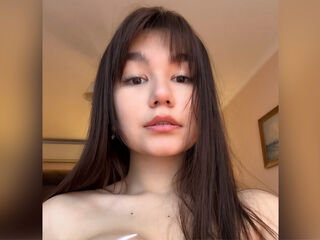 spy web cam JuliaCutee