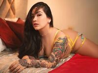 camslut showing tits KathiaJenner