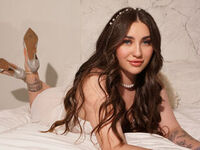 cam bitch KeiraHarts