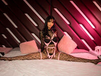 camslut showing tits SamanthaLevy