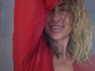 camwhore masturbating SandraQuinsy