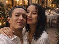 camcouple masturbating with sex toy LeylaAndMichael