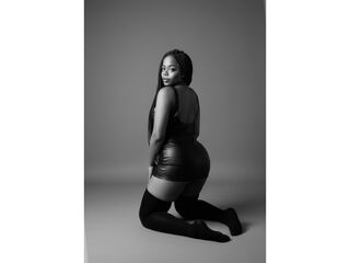 webcamgirl bondage cam BrownNina