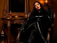 girl latex fetish webcam CaitlynBennet
