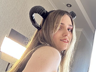 cyber sex chat room AaliceWalter