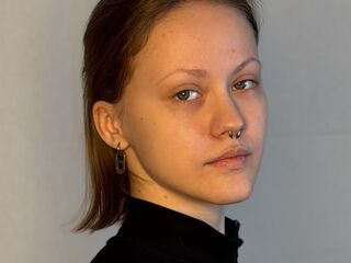 hot cam girl masturbating with sextoy AlainaCaveness