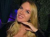 beautiful webcamgirl AlesiaStrict