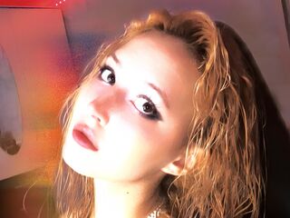 camgirl porn AlyonaMew