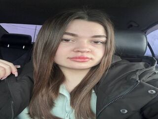 cam girl spreading pussy AvelineMyst