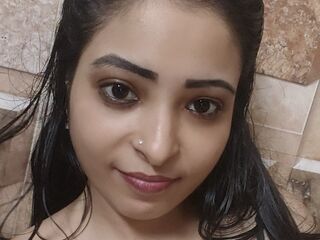 naked camgirl Ayushimondal