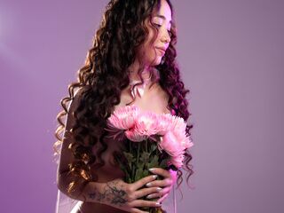 livesex cam BellaClaire