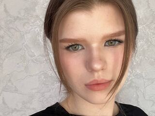 beautiful girlcam BeulaPetrillose