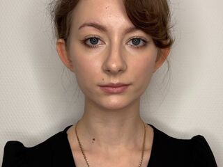 camgirl masturbating CandiKays