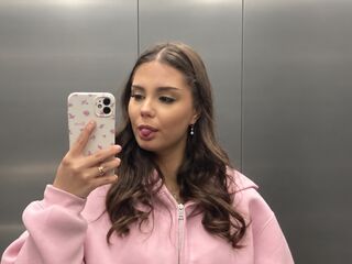 beautiful girlcam CarlTomkus