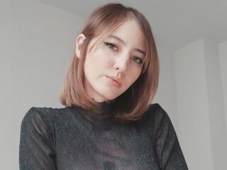 hot cam girl masturbating with vibrator CarmenColmenarez