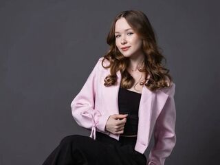 hot strip tease cam DarleenBenjamin
