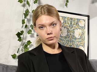 webcamstripper picture DonellaAndra