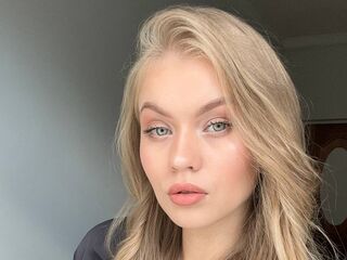 kinky webcam photo ElaraBrooks