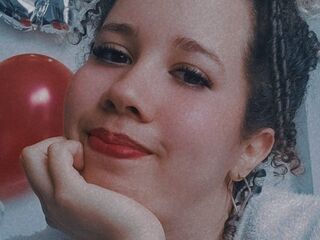 cam girl playing with vibrator ElenaEleonor