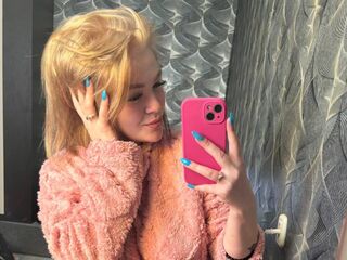free nude cam ElizabethCamaro