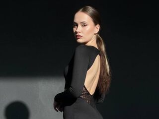 closeup webcam EmilyGiffin