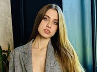 camslut fingering shaved pussy EmilyMontgomery