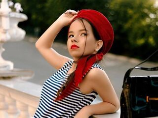 sexy camgirl FreedaBoynton
