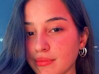 cam girl showing tits HannyMia