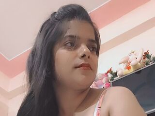 camwhore masturbating with vibrator HottyAyeha