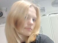 nude cam girl photo IzettaRambousek