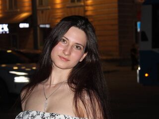 free live cam chat KarynVenegas
