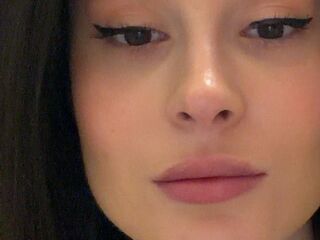 free nude webcam KrystinTuchman