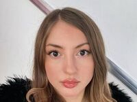 naked webcamgirl KyraKur