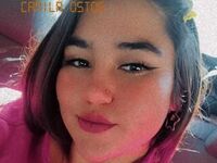 beautiful cam girl LauMillers