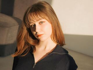 hot cam slut LeomaBras