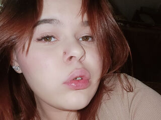 girl topless chat LissaTerry