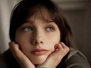 live webcam performer LizaThornborough