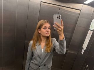 girl cam nude LizzieIacovino