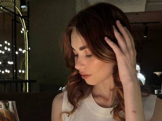 adult web cam chat room LuxeLina