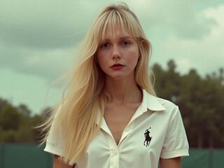 topless webcamgirl MagalyRemsen