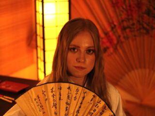 sex cam live MandiKressierer