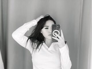 camslut masturbating MarlenaDutro