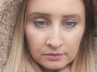camgirl masturbating with sex toy MaryEma