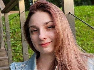 cam slut picture MaryaSerrin