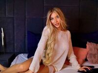 adult cam show MelaniaLysia