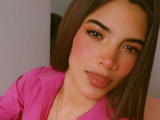 closeup web cam MeliJhonson